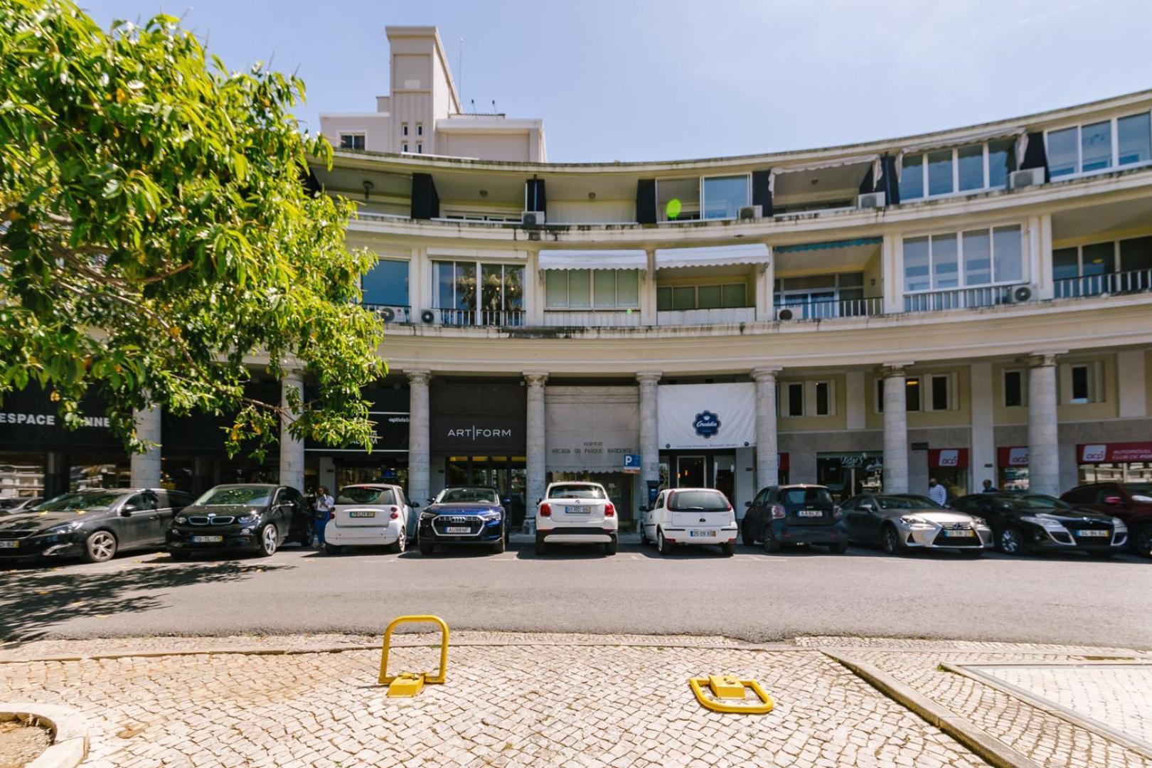 Rent4Rest Estoril Beachfront Apartments Экстерьер фото